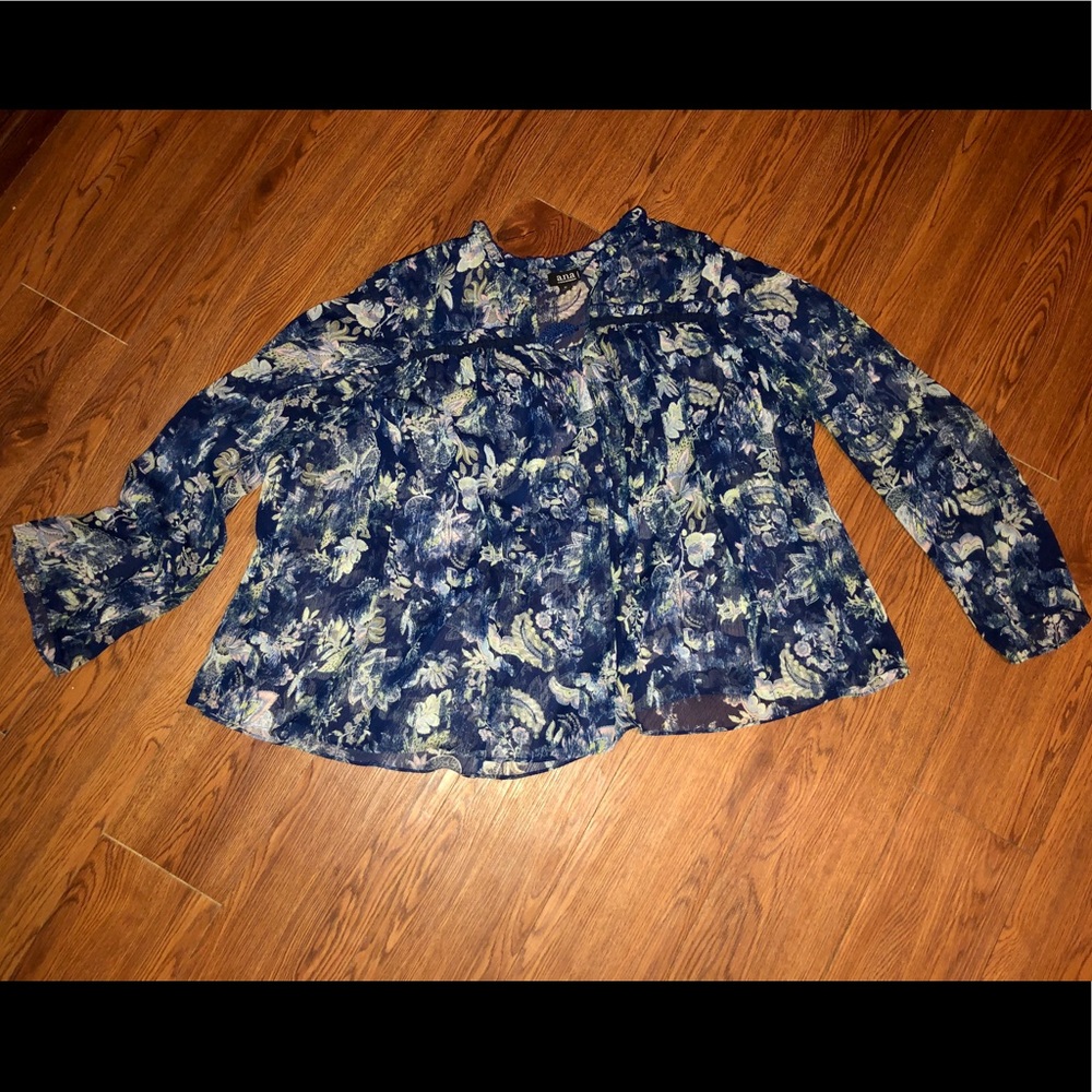 Woman’s Shirt